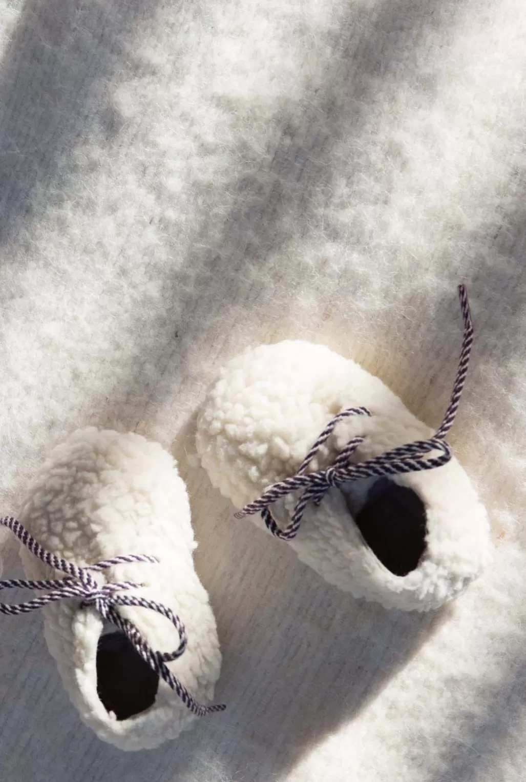 Louise Misha Chaussons Fez Cream Fashion