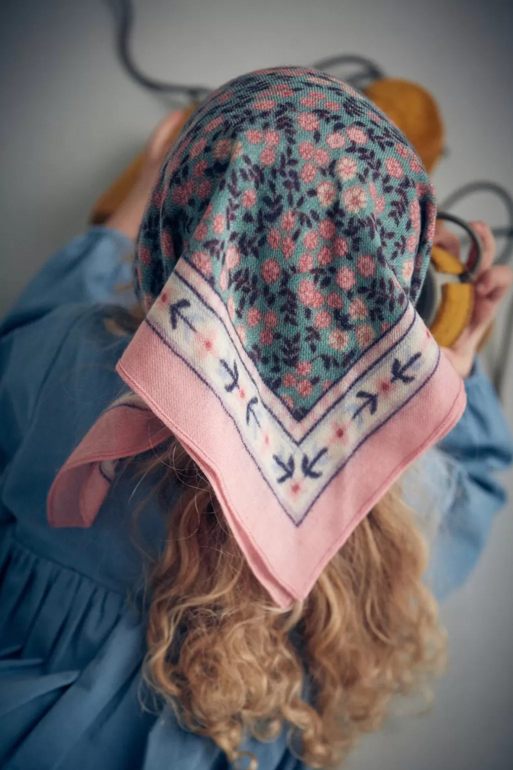 Louise Misha Foulard Capucine Stoneblue Stargarden Hot