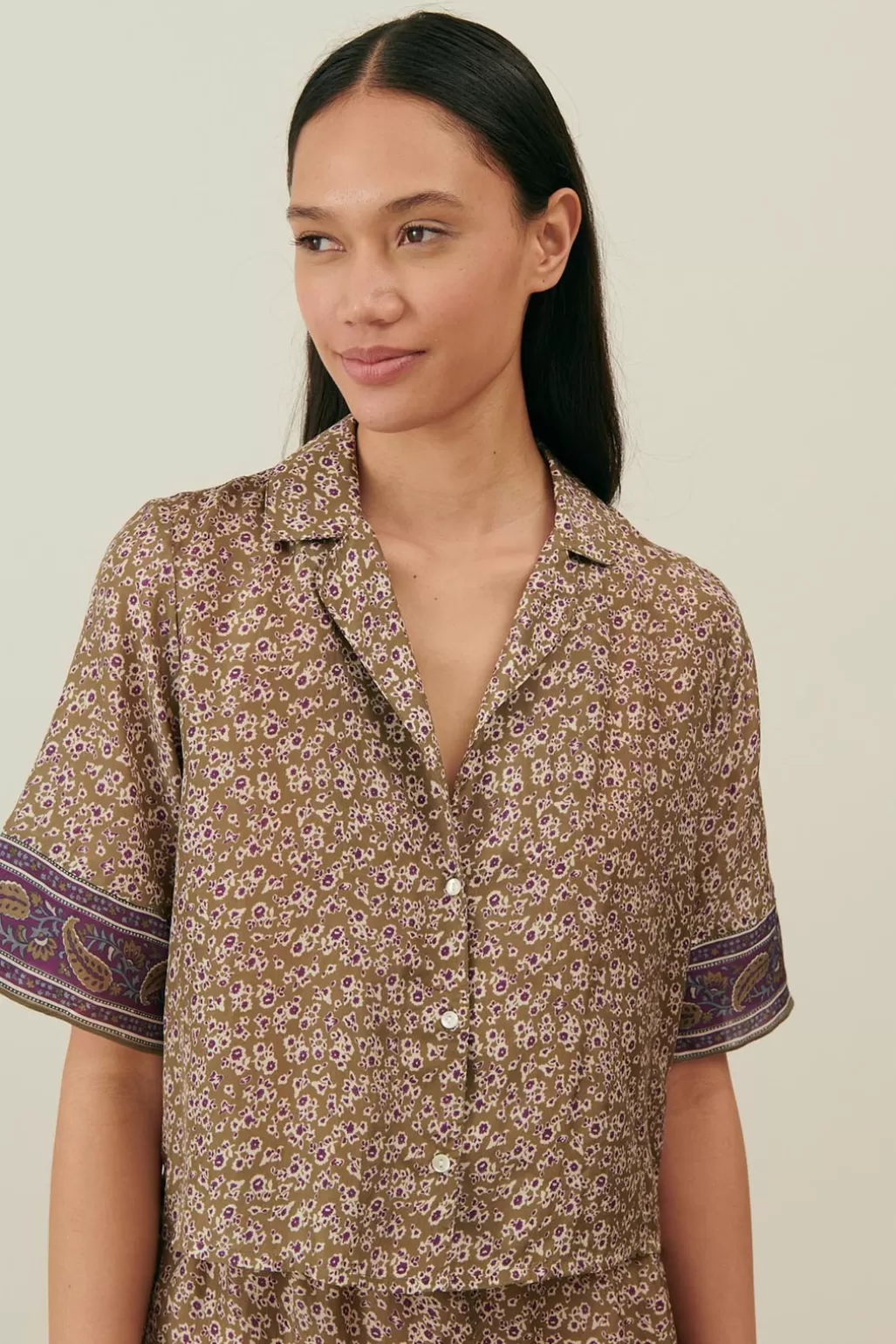 Louise Misha Haut De Pyjama En Soie Loulou Khaki Freesia Dreams Outlet