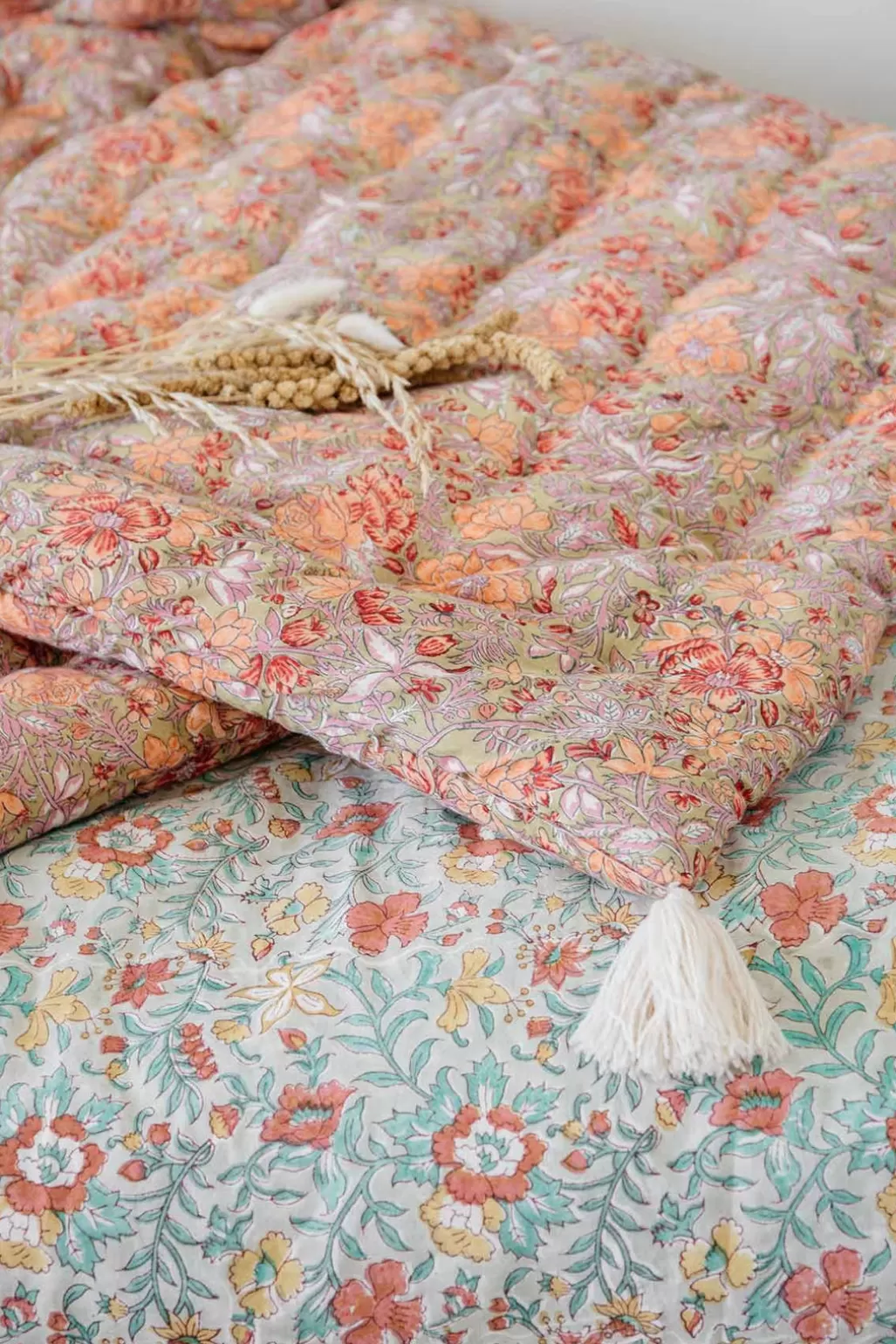 Louise Misha Matelas de Sol Many Khaki Multi Flowers New
