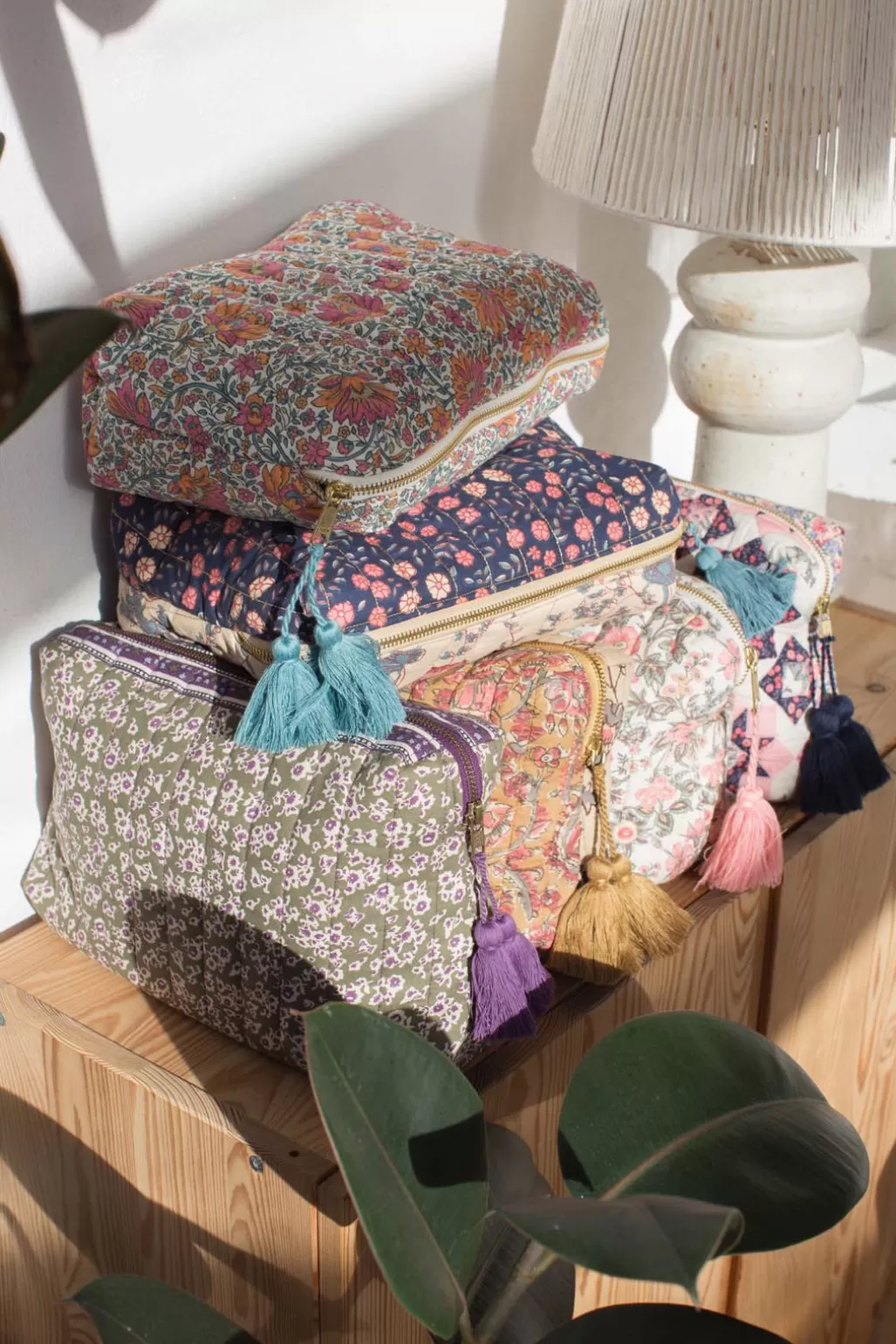 Louise Misha Pochette Teiki Khaki Freesia Dreams Best