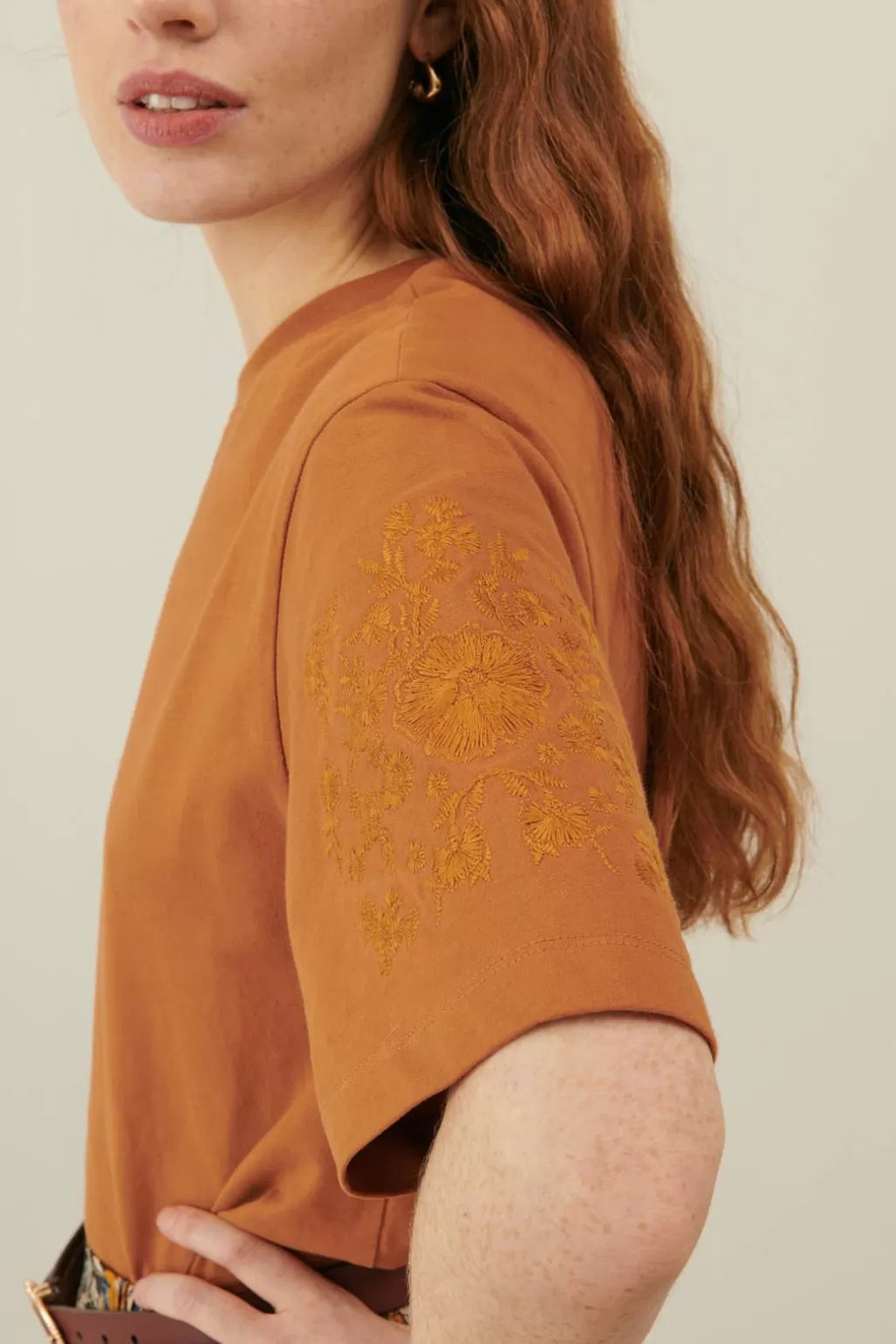 Louise Misha T-Shirt Lauria Caramel Best Sale